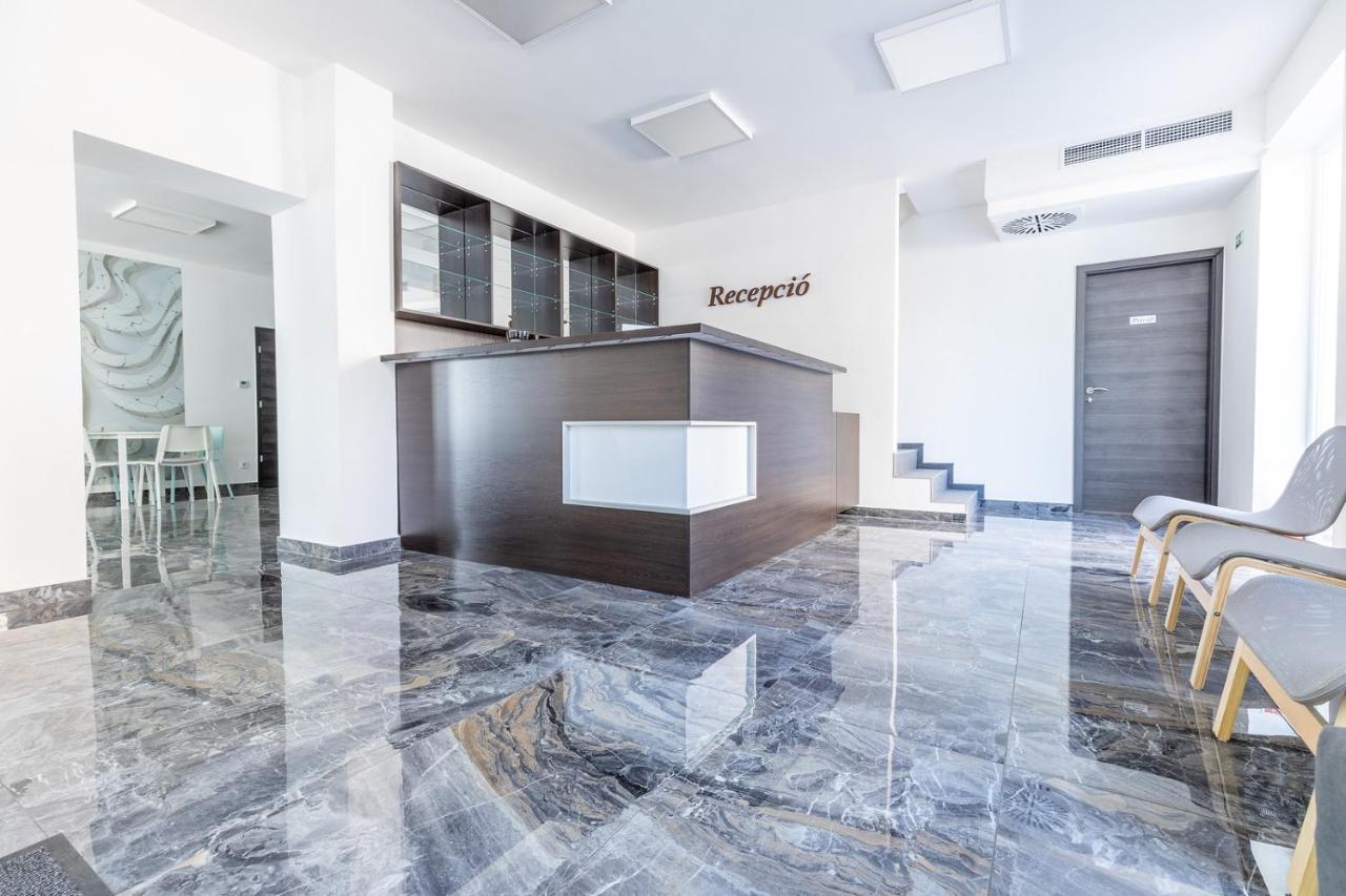 Panzio 81 * Hajduszoboszlo